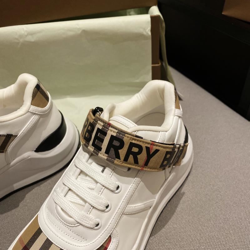 Burberry Low Shoes